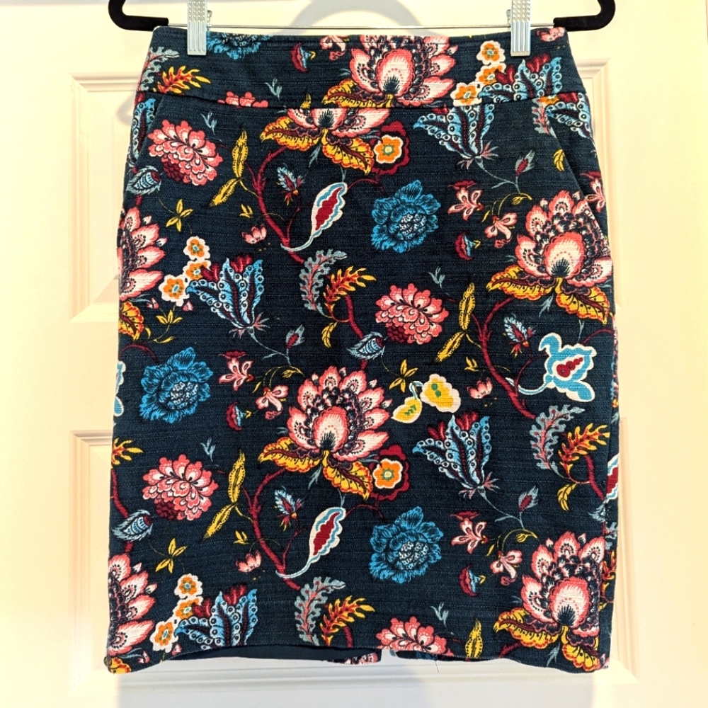 LOFT Floral Pencil Skirt